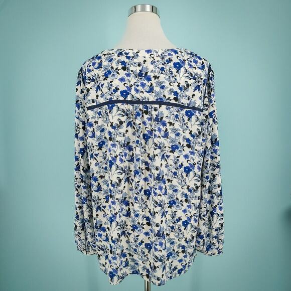 Talbots Plus Size 2X Blue Floral Print Lace Trim Button Popover Long Sleeve Top - Picture 3 of 6